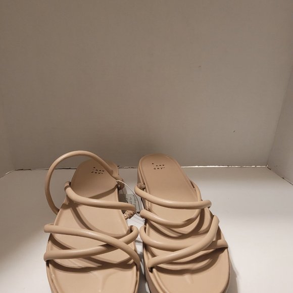 A New Day Women's Wedge Slip on Sandals Size 11 Chestnut Brown/Tan - Picture 2 of 3